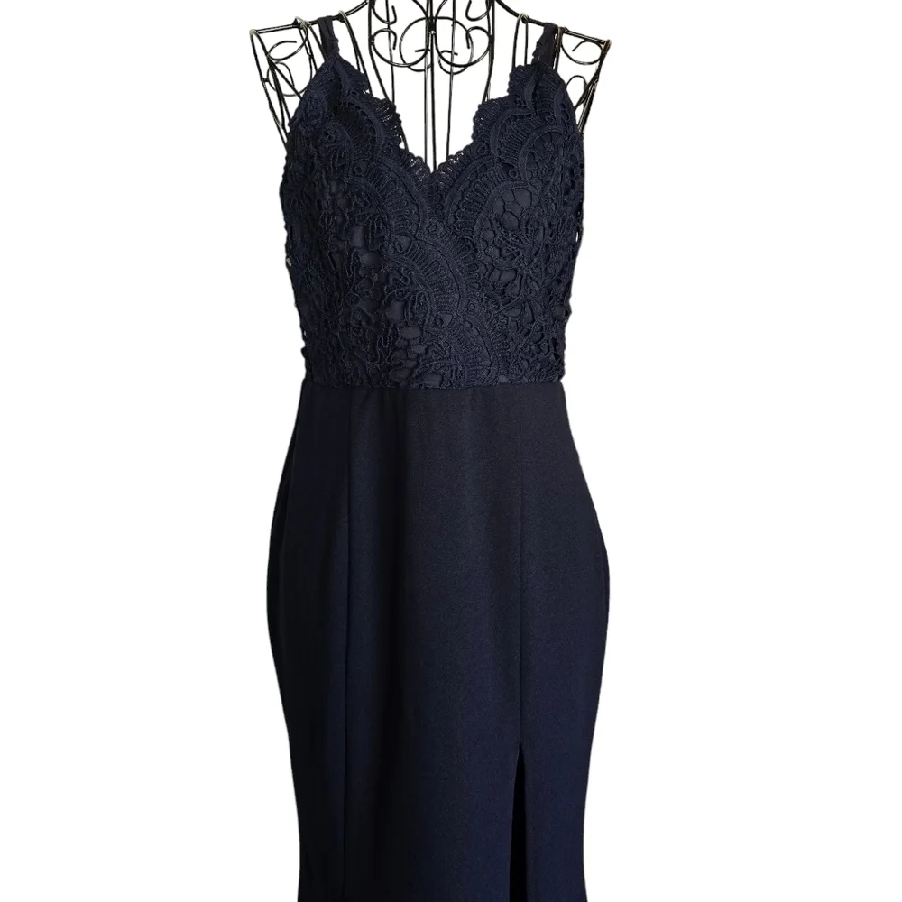 🔥Lulu's Leandra Navy Blue Lace Maxi Dress, Size S